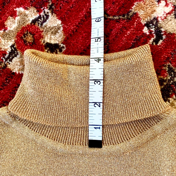 1990s metallic gold merino wool turtleneck sweater - image 9