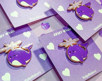 Pin de esmalte duro de Bangtan Sonyeondan Pin de BTS Somos a prueba de balas El Eterno ARMY Ballena Morada