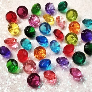 Isomalt Diamonds: Cake & Ring Box Cookie Decorations, Custom Color (17 Pieces)