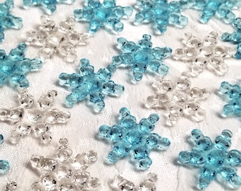Extra Small Isomalt Diamond Snowflakes, Great for the Winter themed Birthday Cakes, Cupcakes, & dessert garnish, Glass-like quality