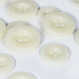 Set of Synthetic/Nylon Blazer Buttons 5 Large & 10 Small - CZ420-02 - Ivory Tint (Large ø20.0mm, Small ø15.0mm)