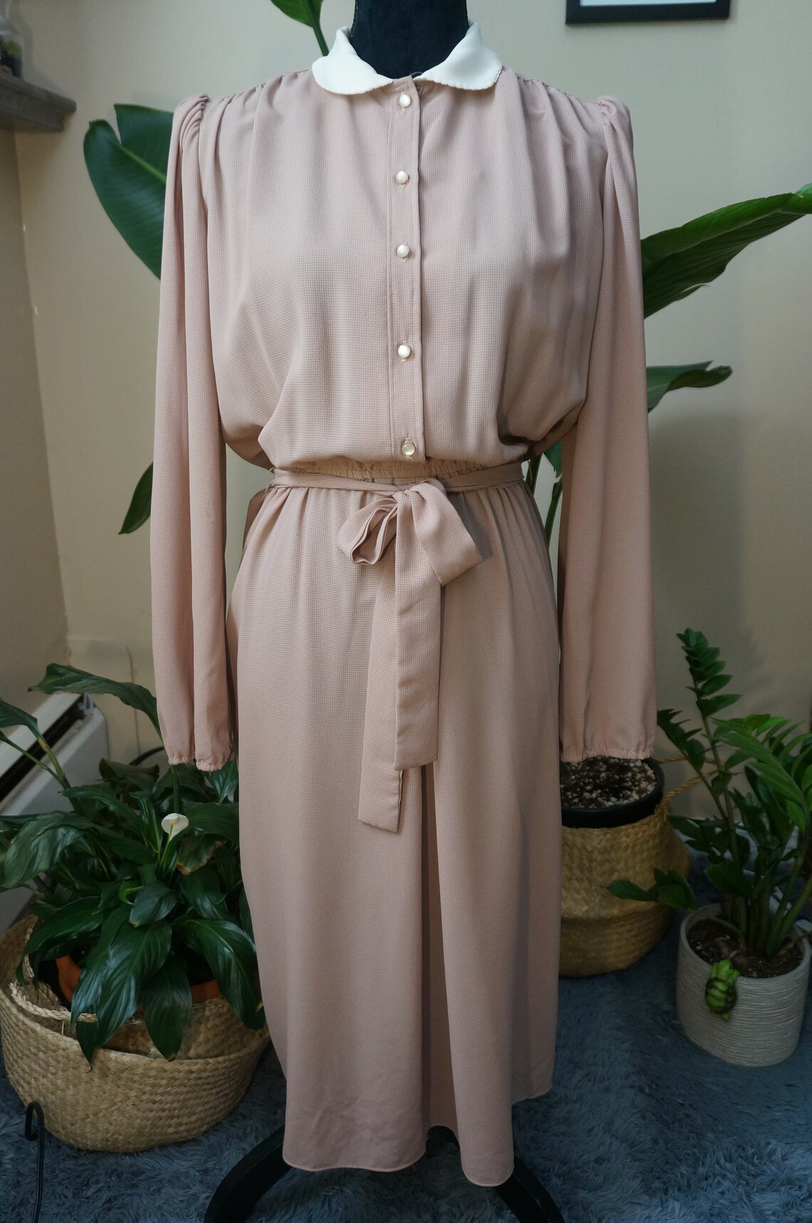 Sheer Dusty Rose Vintage Dress, foto 2 di 5