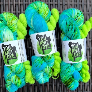 Hand dyed yarn sock set, merino BIODEGRADABLE nylon blue lime green chartreuse  speckles, lime green mini skein, Ready to ship