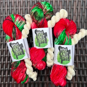 Hand dyed Christmas sock yarn set, red green brown speckles, white mini skein, Ready to ship