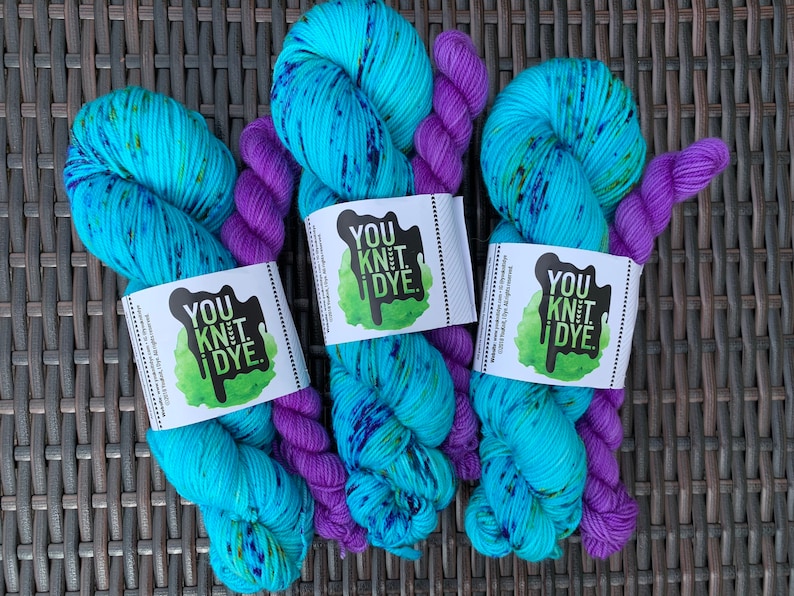 hand-dyed-yarn-sock-set-superwash-merino-biodegradable-nylon-blue