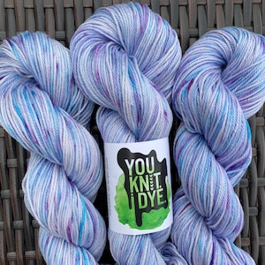 Hand dyed dk Pima cotton yarn vegan, purple blue speckles, Ready to Ship