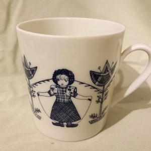 3 Royal Sphinx Maastricht Folklore Cups Delft Blue Dutch Pottery