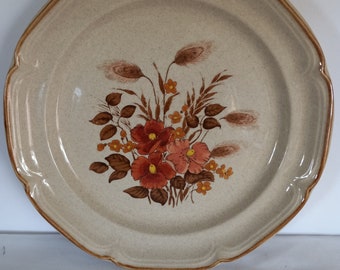 2 Vintage Sunmarc Endure Collection  Festive Stoneware Dinner Plates SM 6669