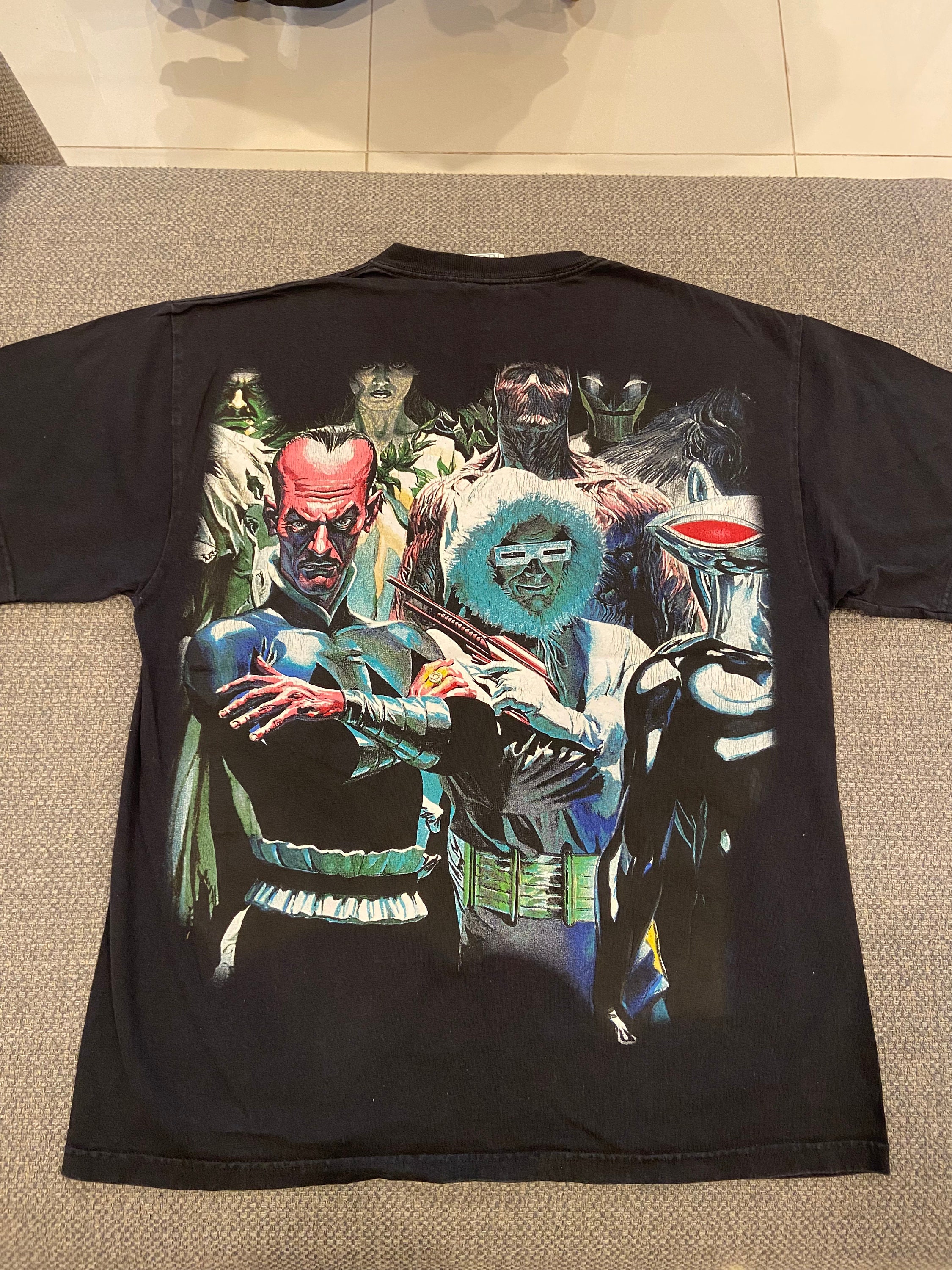 Vintage Alex Ross DC Villain 1990s Original Shirt - Etsy Vintage Alex Ross DC Villain 1990s Original Shirt - Etsy