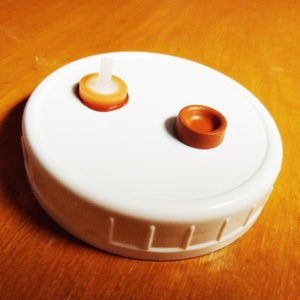 12 Liquid Culture Jar Lids - Wide Mouth - Autoclavable Plastic Wide Mouth with Heavy Duty Injection Port