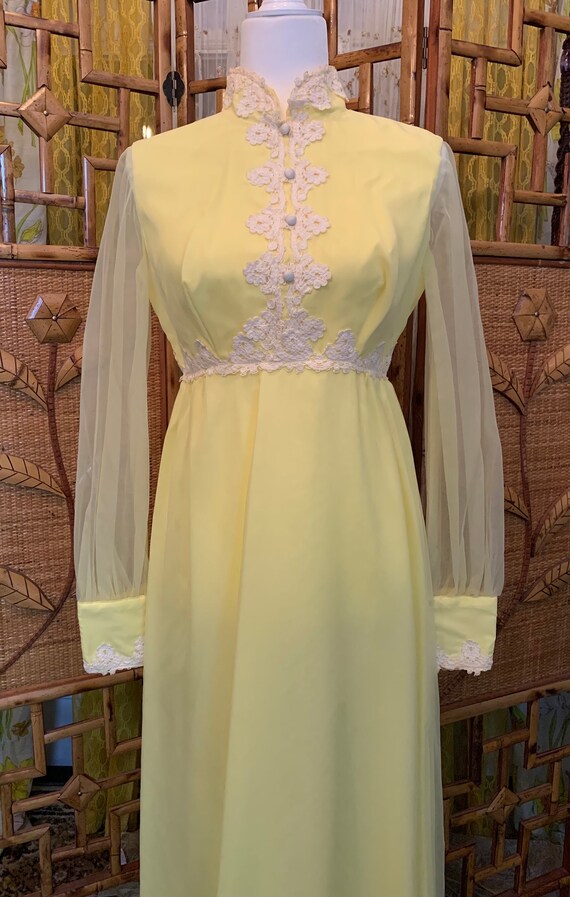 Vintage Pastel Yellow 1960's Psychedelic Maxi Dre… - image 2