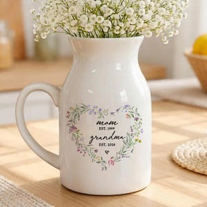 Mother's Day Vase Gift for New Grandma, Flower Vase for Mom, Pregnancy Announcement Moms Gifts