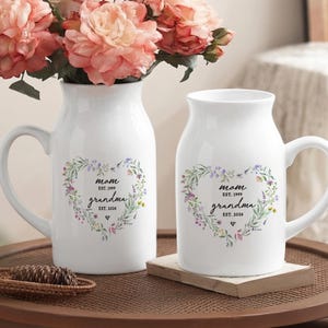 Mother's Day Vase Gift for New Grandma, Flower Vase for Mom, Pregnancy Announcement Moms Gifts