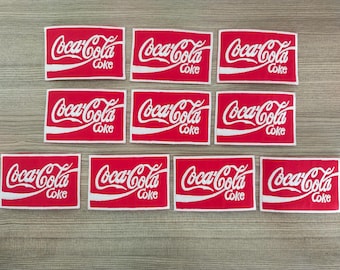 10. Parche de Coca-Cola: aplique termoadhesivo bordado