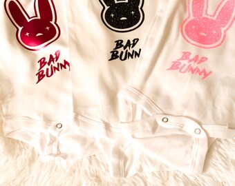 baby clothes with bunnies on them