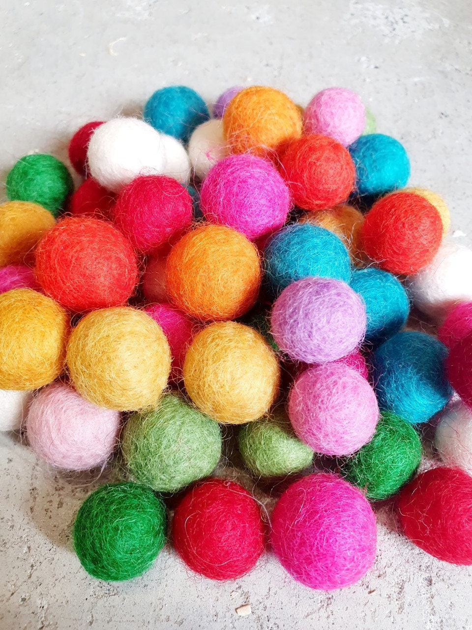 2 cm Felt Balls. Wool Pom pom Nursery Garland Decoration 100