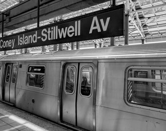 New York en monochrome : le métro de Coney Island