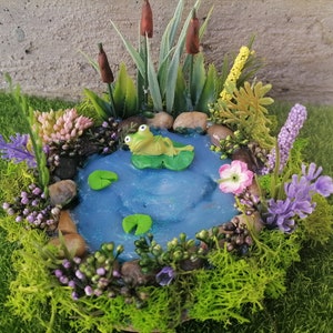 Fairy garden frog pond, Miniature pond with frog, fairies garden pond, Frog pond, Fairy garden, Fairy accessories, Miniature pond, mini pond