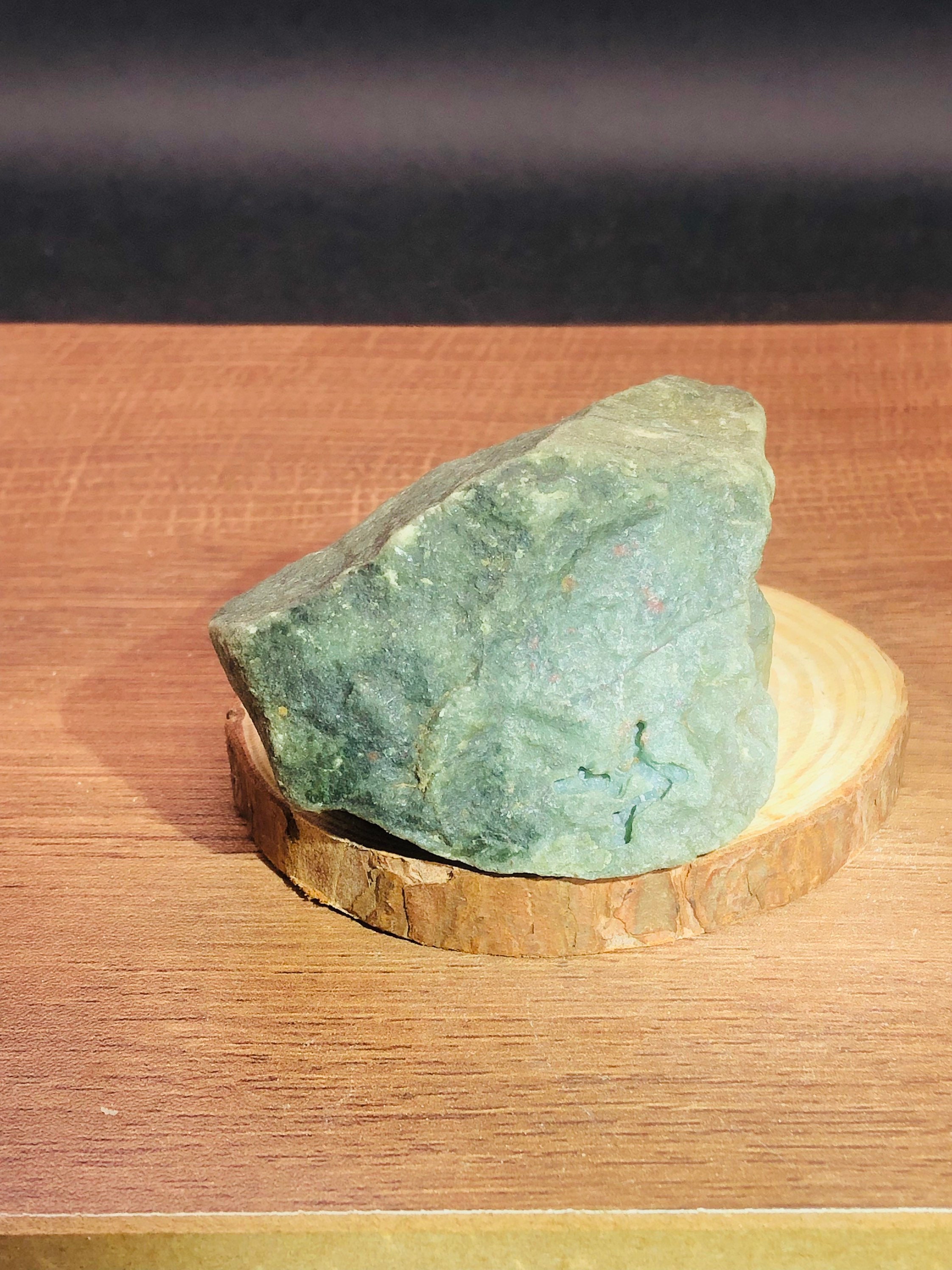 翡翠　アフリカ産　5700g　W200×D150×H165mm 200g,huika,milky,burmese Jadeite,raw Jadeite Rough,burmese Jade