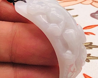 Certified natural,Pixiu Jadeite,jadeite,Burmese jadeite,Pixiu jade,Pixiu bangle, draw string,jadeite jewelry carving,protect, wealth,protect