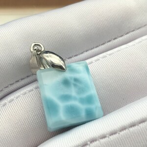 Larimar pendant,Dominican Republic-Larimar,larimar, larimar gemstone pendant-anti stress, Gift for women,gift for her,25x13.3x4.9mm