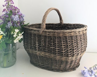 French vintage basket, oval shaped handcrafted basket, French basket for storage and display,country farmhouse French Vintage Kitchen