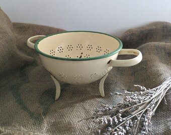 French vintage colander, cream coloured, heavy kitchen colander, traditional French country kitchenware, farm decor kitchen gift