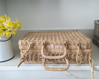 French vintage wicker, handcrafted storage basket, boho, natural home decor and storage, neutral home styling, hygge homeware, French decor