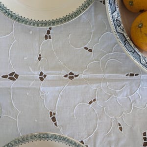 French antique table cloth and 12 matching napkins, hand embroidered white linen French tablecloth, early 20th century, farmhouse dining