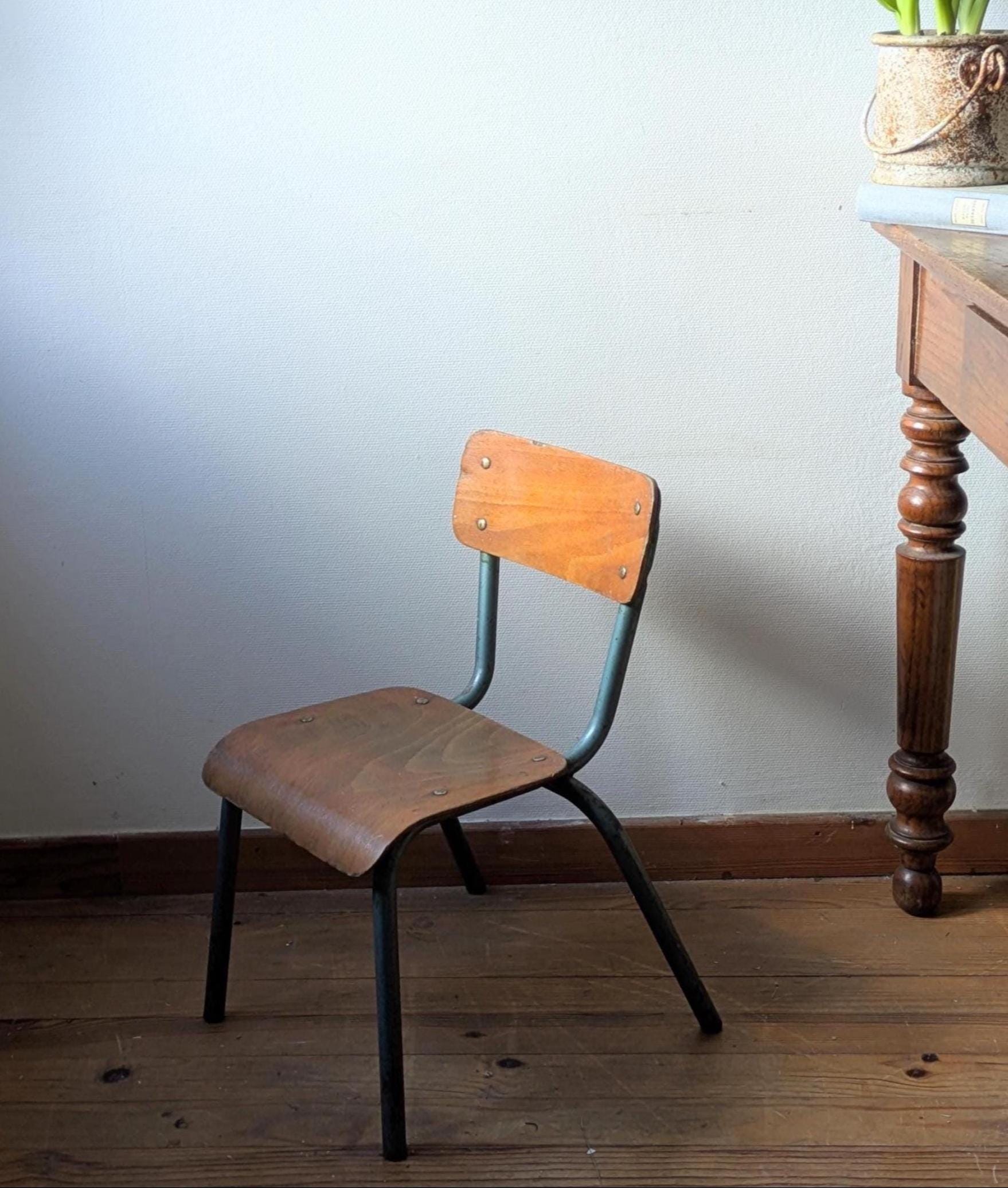 Vintage school chair - Etsy 日本