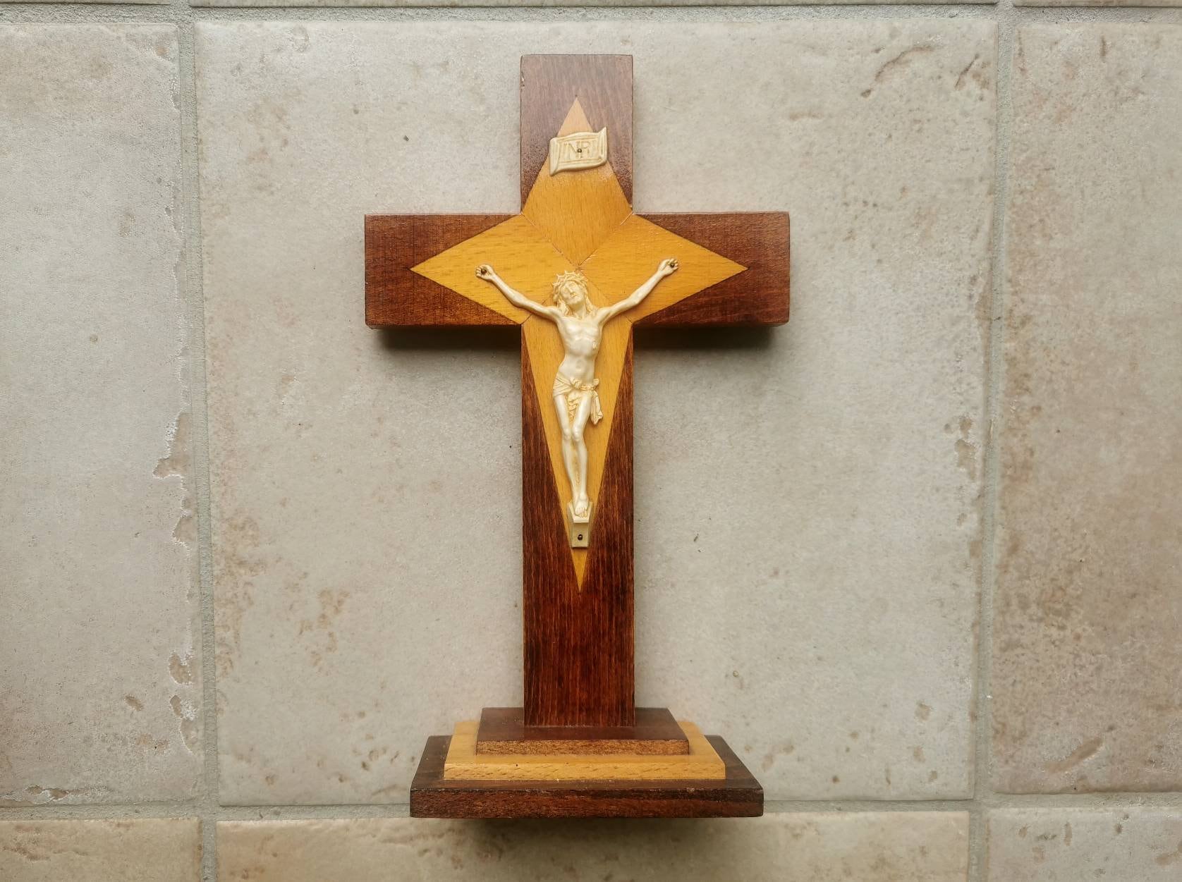 Crucifix de Jésus-Christ, Crucifix en Bois Vintage Français, Cadeau Décoration Chrétienne Pour Elle,