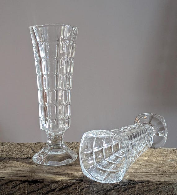 フランスのヴィンテージ花瓶：花を飾るためのクリスタル花瓶4個 - Etsy 