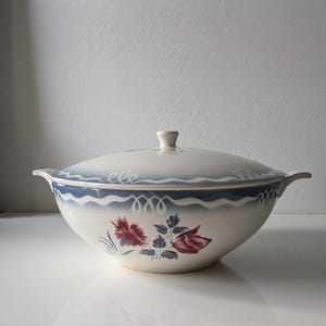 Sopera francesa vintage: Digoin Sarreguemines Marinette, cuenco con tapa de los años 50