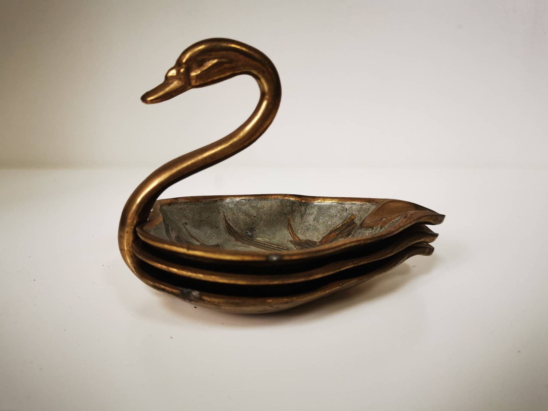 Français Cendrier Cygne en Laiton Vintage, Figurine Décorative de Collection, Décor Éclectique et Vi