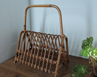 Vintage rattan vinyl rack, boho home decor, storage and organisation, neutral, natural, newspaper magazine rack for home