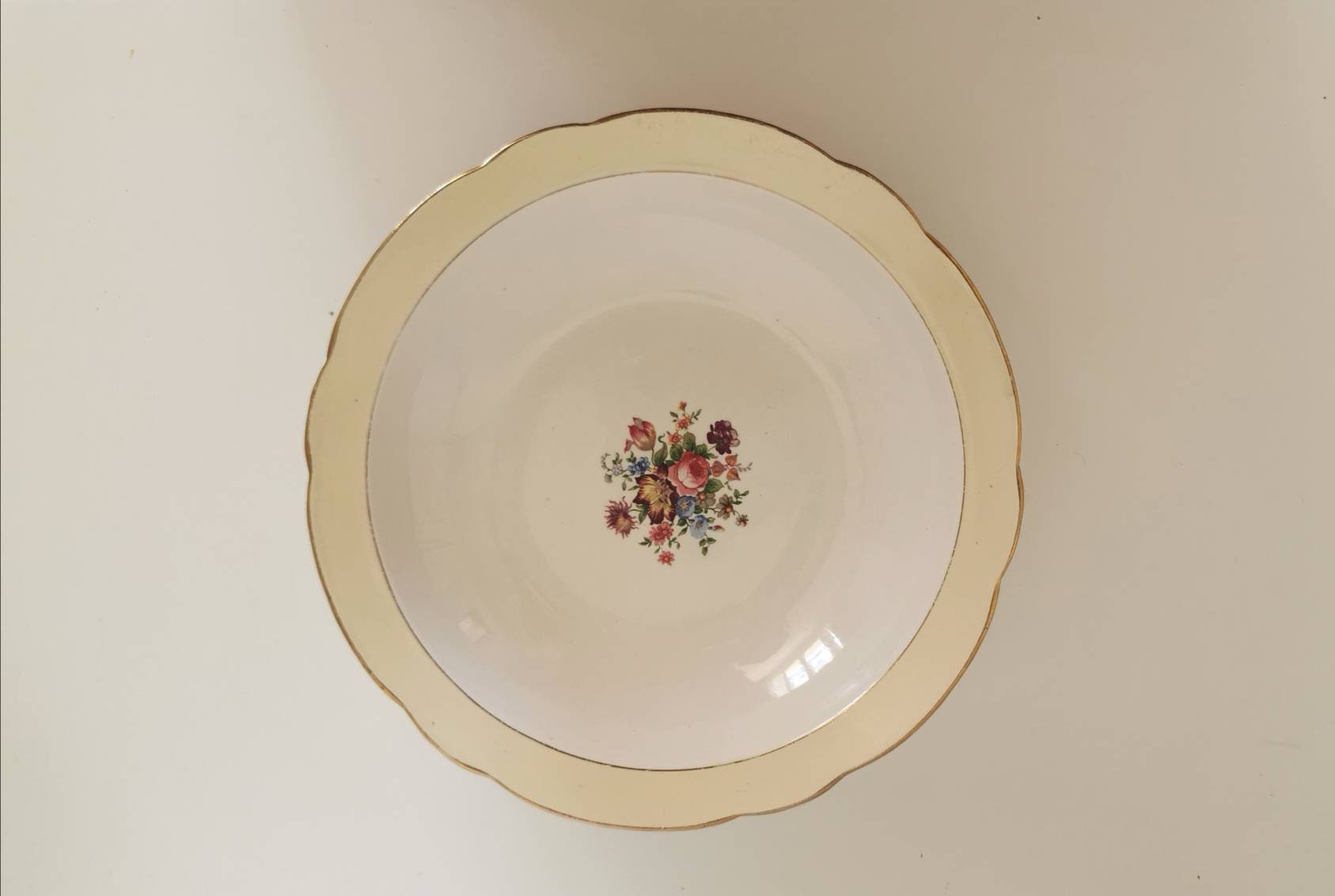 Sarreguemines Huguette Bol de Service Vintage, Français Repas, Jaune Pâle, Blanc, avec Motif Floral 