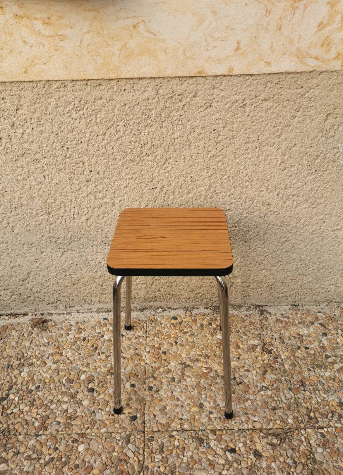 Formica Vintage, Tabouret Rétro, à Effet Bois Des Années 1970, Ustensiles de Cuisine Sièges Vintage 