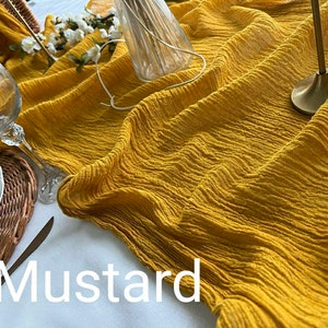 Runner da tavolo in garza color giallo senape per matrimonio, centrotavola, runner in garza, tavolo rustico, decorazioni per matrimoni, idee per decorazioni per cerimonie, sposa