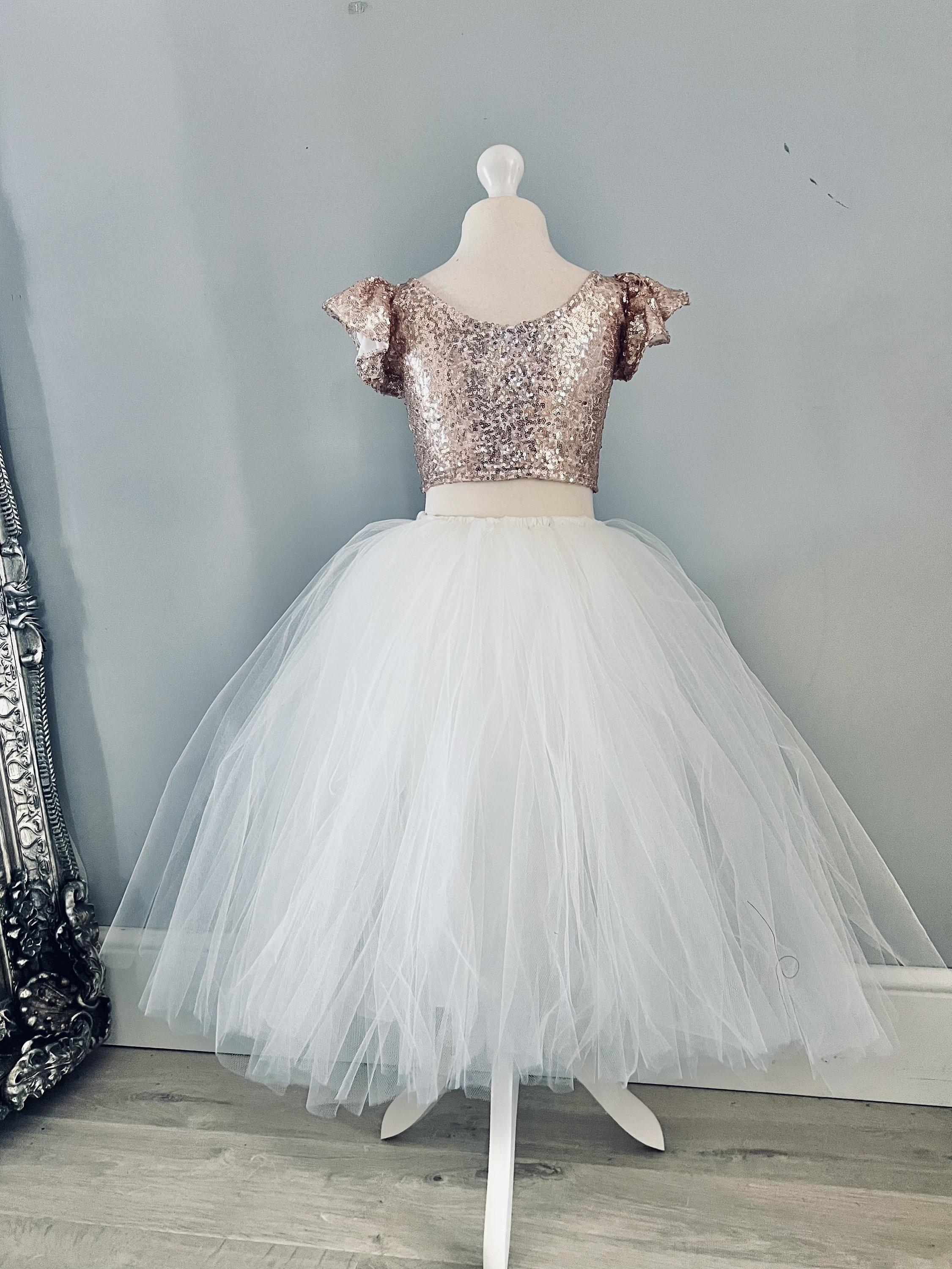 jupe droite, originale, coton belle tenue, entièrement doublée, fait