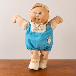 Complete Vintage 1985 Cabbage Patch Kids Preemie Doll "Arty Mort" Blue Eyes Bald