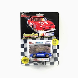 NASCAR Pontiac 400 Racing Champions Stock Car DieCast 1/64