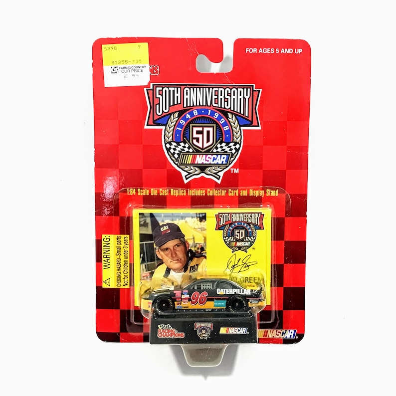 Puede incluir: Un juego de tres tazas de cer&aacute;mica con un acabado moteado y mate. Las tazas son en tonos crema, gris claro y gris oscuro. Cada taza tiene un dise&ntilde;o simple y minimalista, ideal para caf&eacute; o t&eacute;.