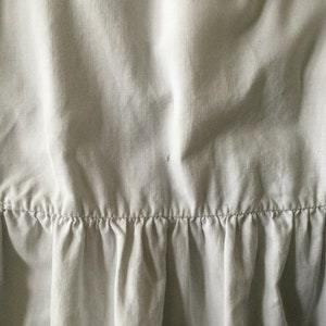 Wirklich süßes antikes französisches Unterkleid aus weißer Baumwolle Bild 9