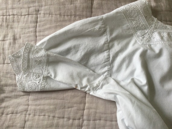 Sweetest little antique white cotton camisole/ bo… - image 8