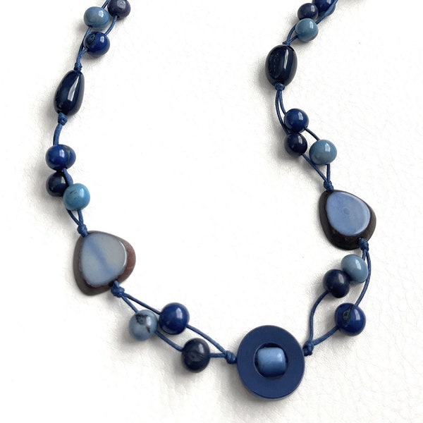 Collier noix de tagua en bleu TAG541, collier ivoire végétal tendance, long collier, collier respectueux de l'environnement