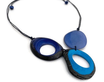 Tagua Necklace in Blue TAG671, Organic Vegetable Ivory Necklace, Statement Necklace, Eco Frindly Necklace