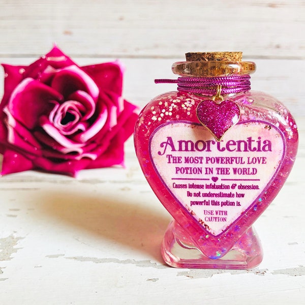 Magenta Amortentia Potion Bottle Decoration / Apothecary Label / Love Potion / Amortentia Potion / Amortentia Favor / Fantasy Gift / Wizard