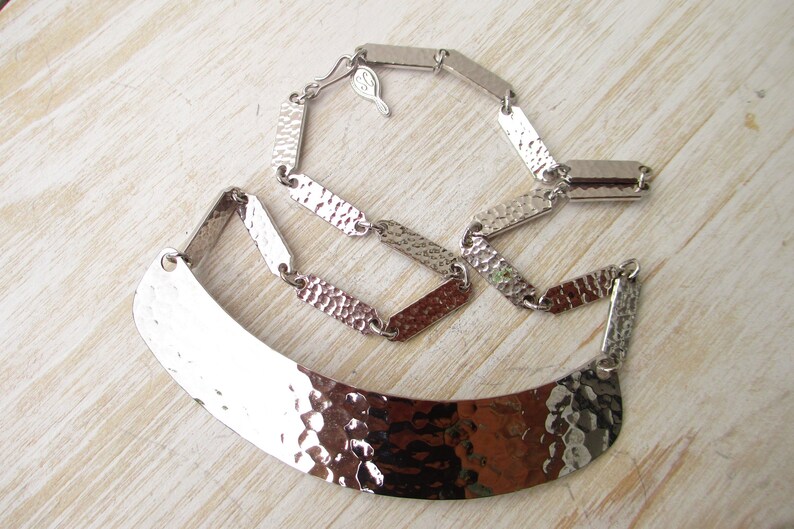 Vintage Sarah Coventry Necklace Silver Toned Decorative Graduated Rectangular Link Collar Pendant Charms 1960s
