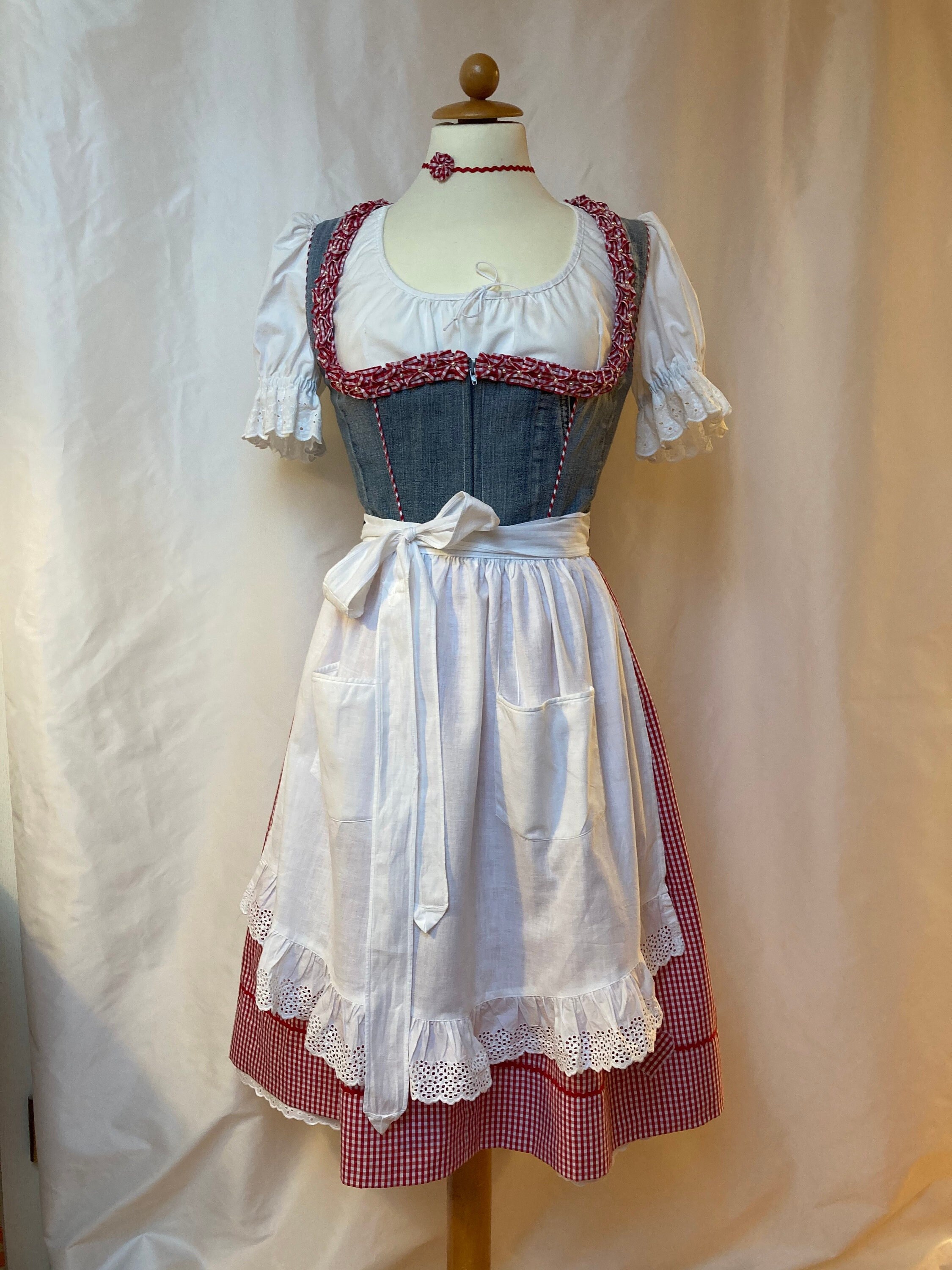 dirndl underskirt