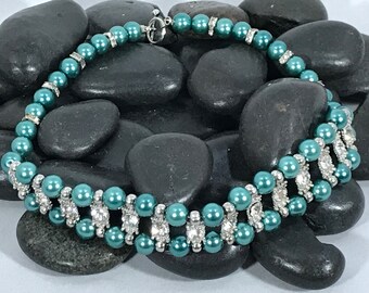 Emerald Pearlized Choker Necklace, Handmade Beaded Jewelry, Gift for Women